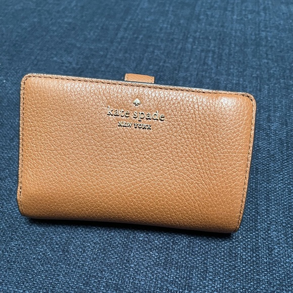 Kate Spade bifold wallet - Picture 3 of 5